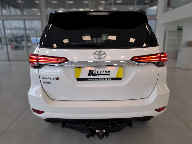2020 Toyota Fortuner 28gd-6 Epic Black At