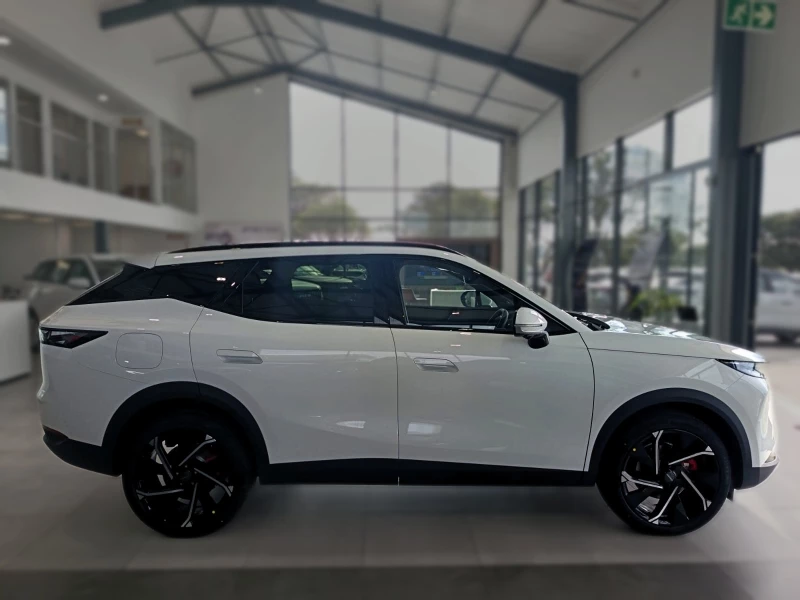 OMODA C7 SHS