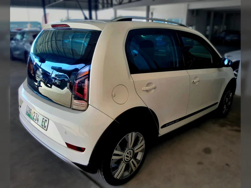 2017 Volkswagen Cross Up! 55kw 5-door