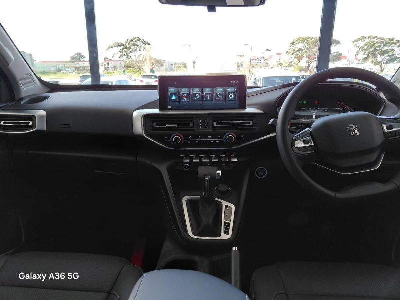PEUGEOT LANDTREK 1.9 TD 4ACTION DOUBLE CAB 4X4 AT