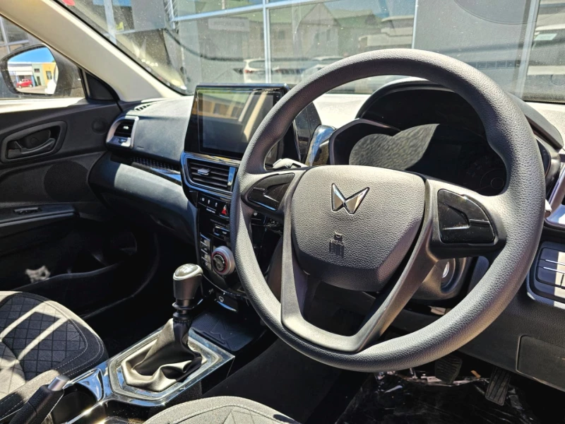 MAHINDRA XUV3X0 1.2T MX2 MT