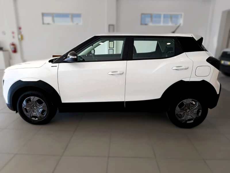 MAHINDRA XUV3X0 1.2T MX3 AT
