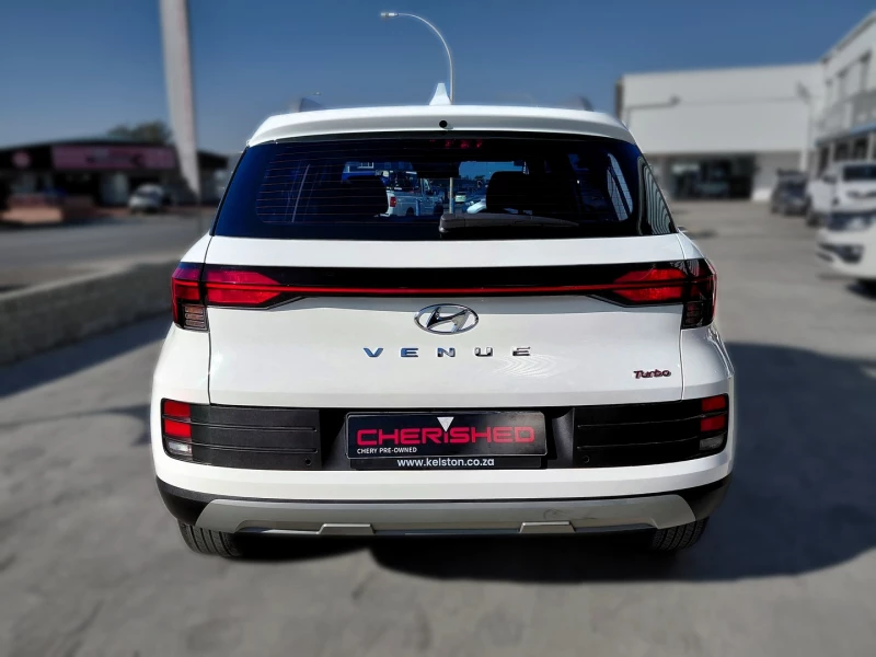 2023 HYUNDAI  VENUE 10 FLUID MT MY 22