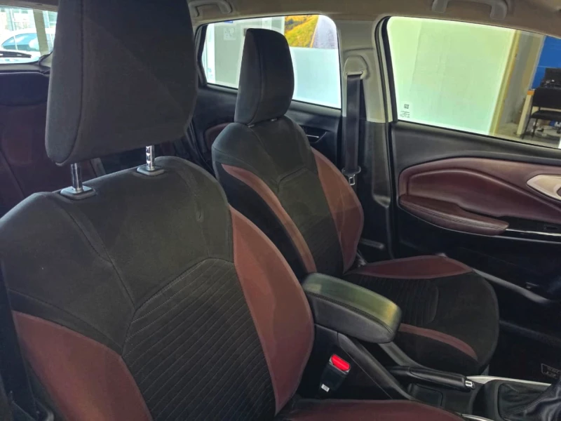 2024 Toyota Starlet Cross 15l Xr Mt