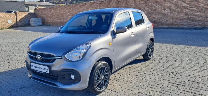 TOYOTA VITZ 1.0 XR MT