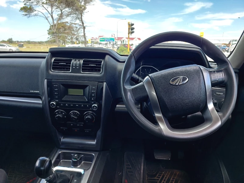 2022 Mahindra Pik Up 2.2 Mhawk Dc 4x2 At S6 Karoo