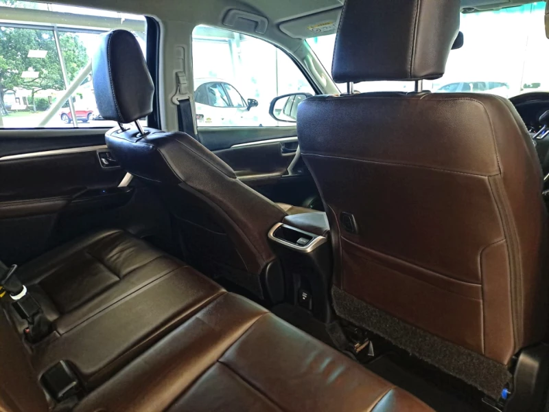 2020 Toyota Fortuner 28gd-6 Epic Black At