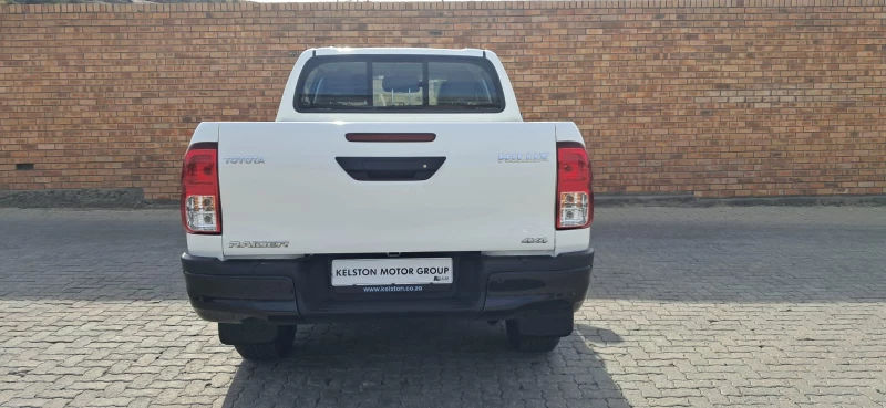 TOYOTA  HILUX DC 24GD6 4X4 RAI 6MT
