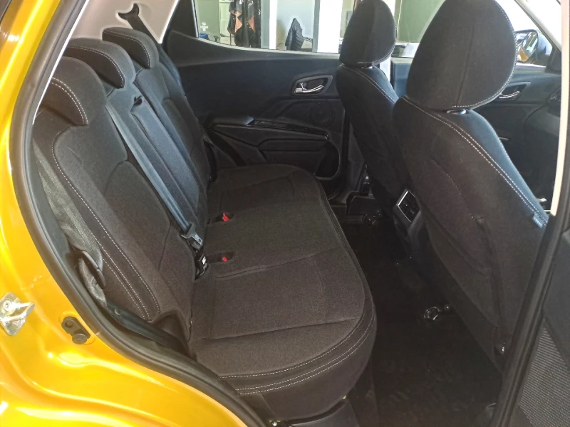 MAHINDRA XUV3X0 1.2T AX5 AT
