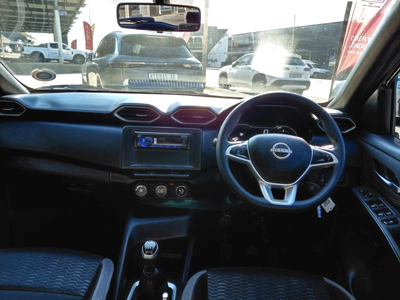 2025 Nissan Magnite 10 Visia