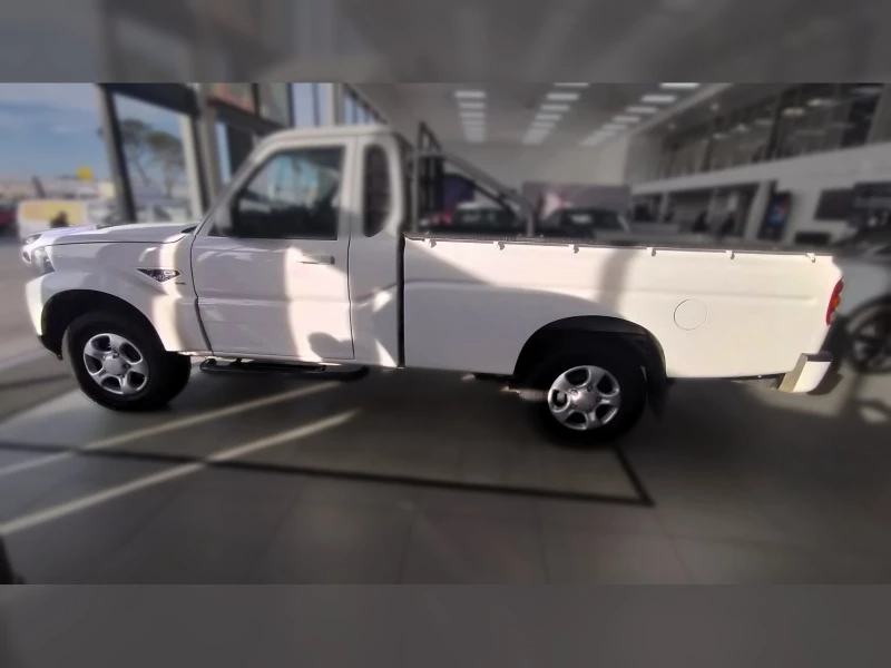 2024 Mahindra Pik Up 2.2 Mhawk Sc 4x2 Mt S6 Refresh