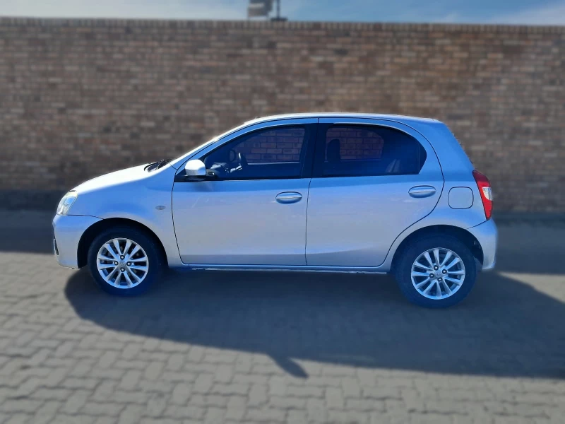 2018 Toyota Etios 1.5 Sprint Hb