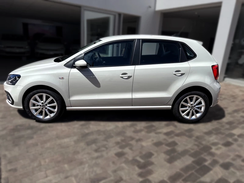 VOLKSWAGEN POLO VIVO 1.6 77KW STYLE