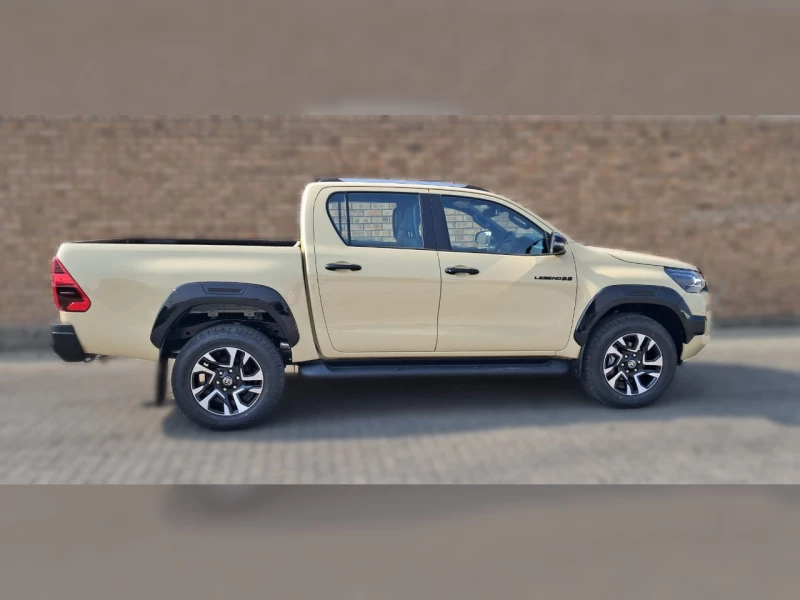 TOYOTA  HILUX DC 28 4X4 LGD55 6AT