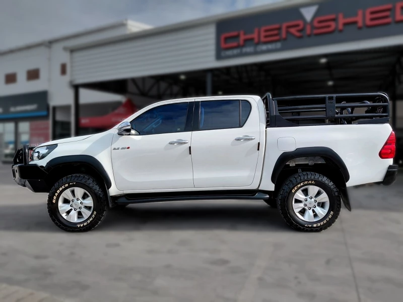 2017 Toyota Hilux Double Cab 2.8 Gd-6 4x4 Raider Mt