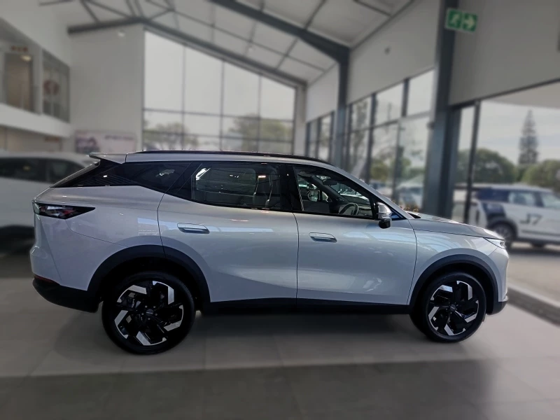 OMODA C7 ELEGANCE