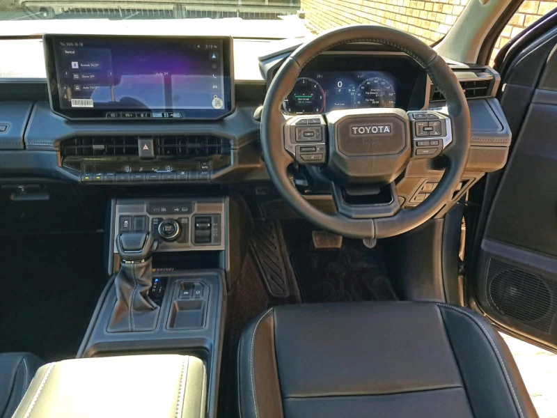 TOYOTA  HILUX XC 28GD6 4X4 RAI AT