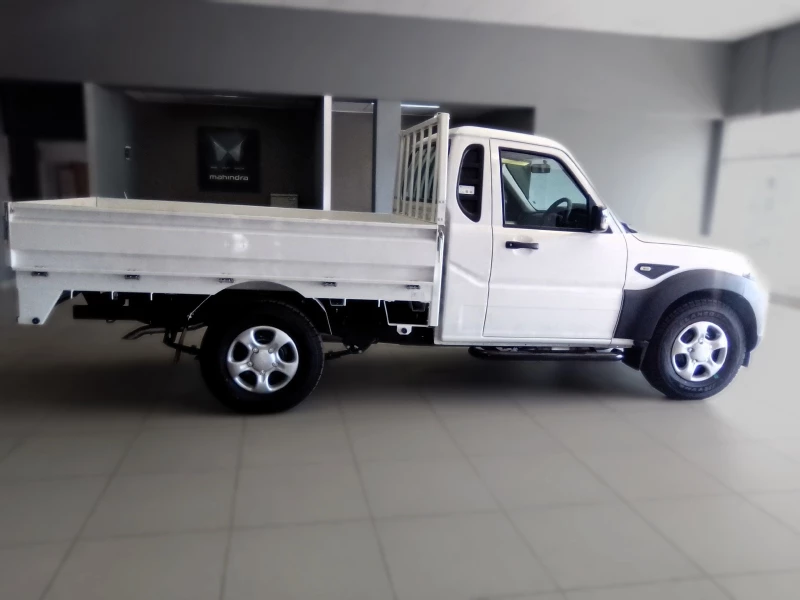 MAHINDRA PIK UP 22 MHAWK SC 4X2 MT S4 DROPSIDE AC