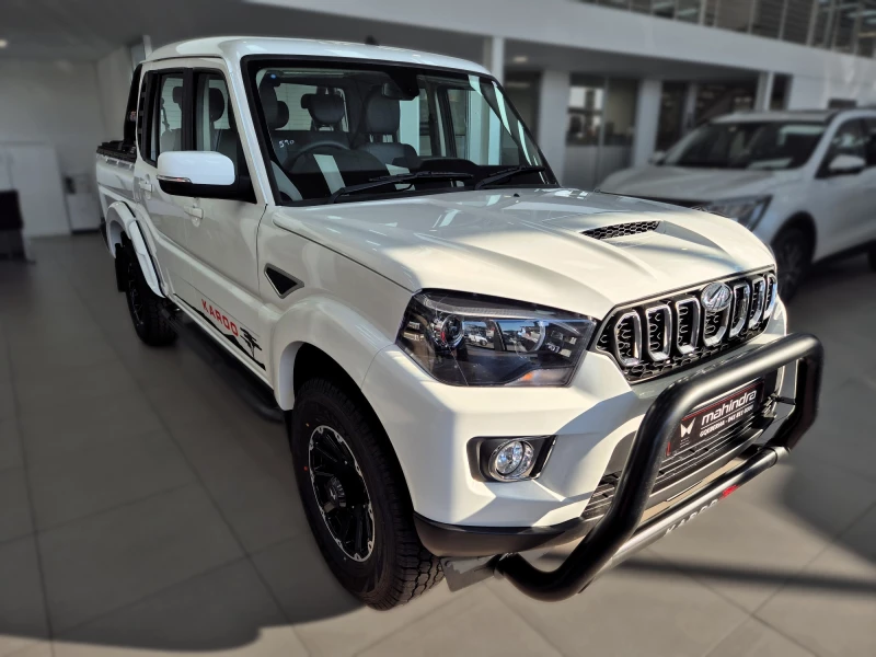 MAHINDRA PIK UP 2.2 MHAWK DC 4X2 MT S11 AT KAROO