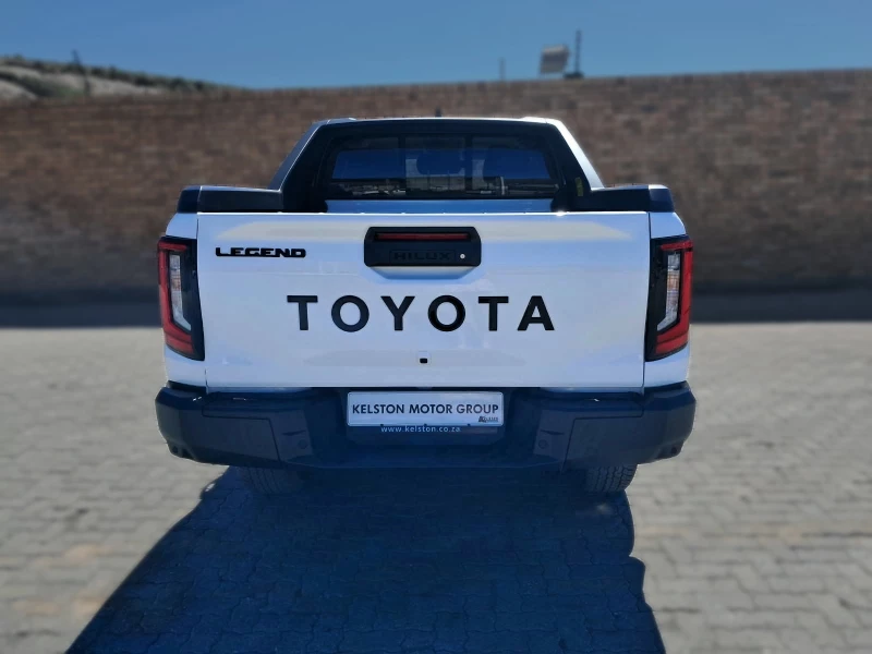 TOYOTA  HILUX DC 28 RB LGD P06AT