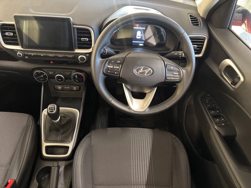 2025 Hyundai Venue 12 Executive Mt My24