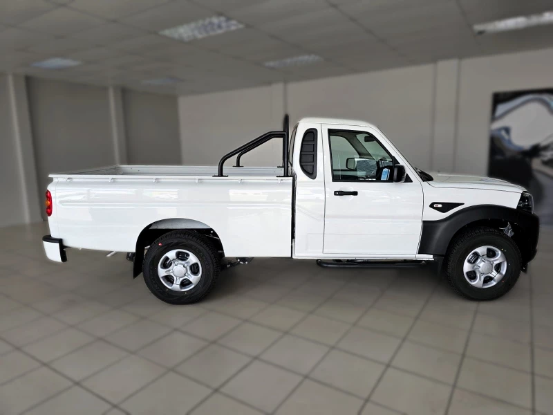 MAHINDRA PIK UP 2.2 MHAWK SC 4X2 S4 REFRESH AIRCON