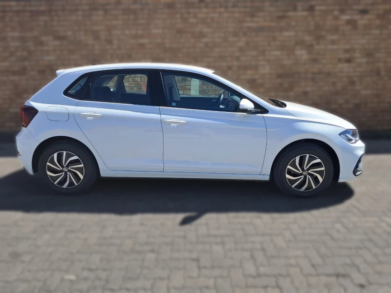 2024 Volkswagen  Polo 10 Tsi 70kw Life Manual