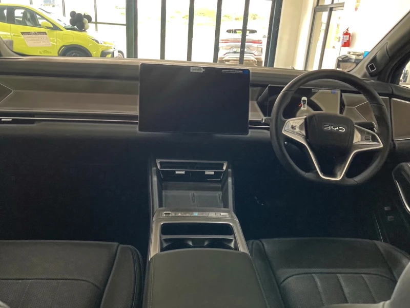 BYD ATTO 8 PREMIUM FWD AF-10