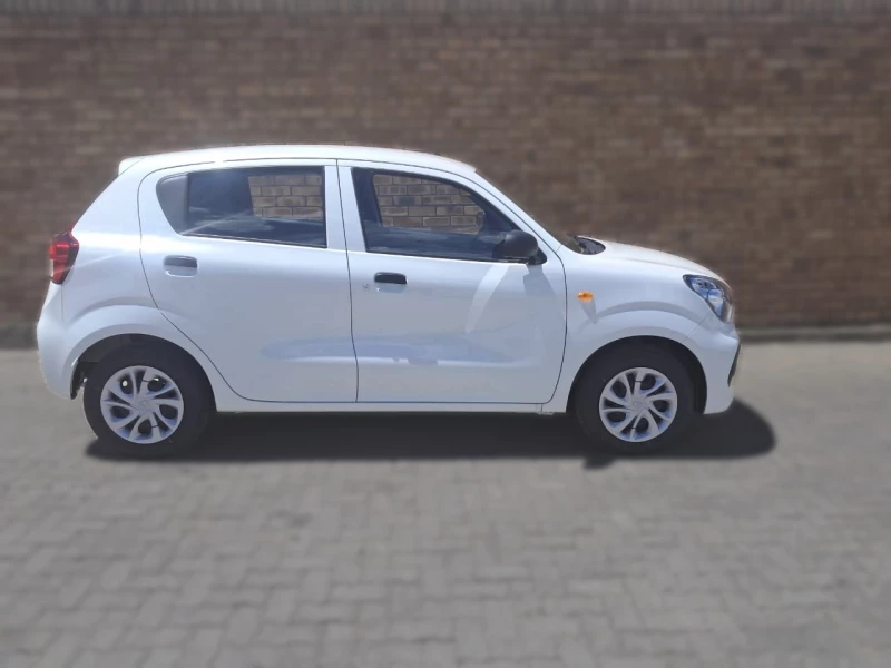 TOYOTA VITZ 10 MT 
