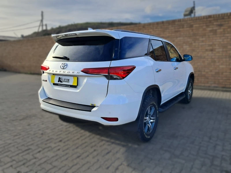 2022 Toyota Fortuner 24gd-6 Rb At