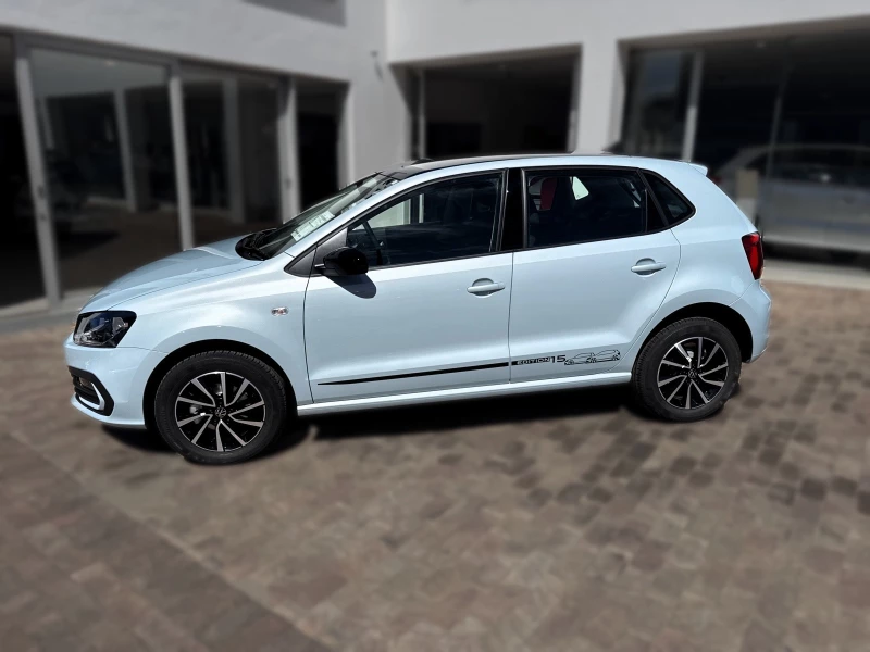 VOLKSWAGEN POLO VIVO 1.6 77KW LIFE TIPTRONIC