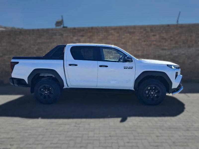 TOYOTA  HILUX DC 28 RB LGD P06AT