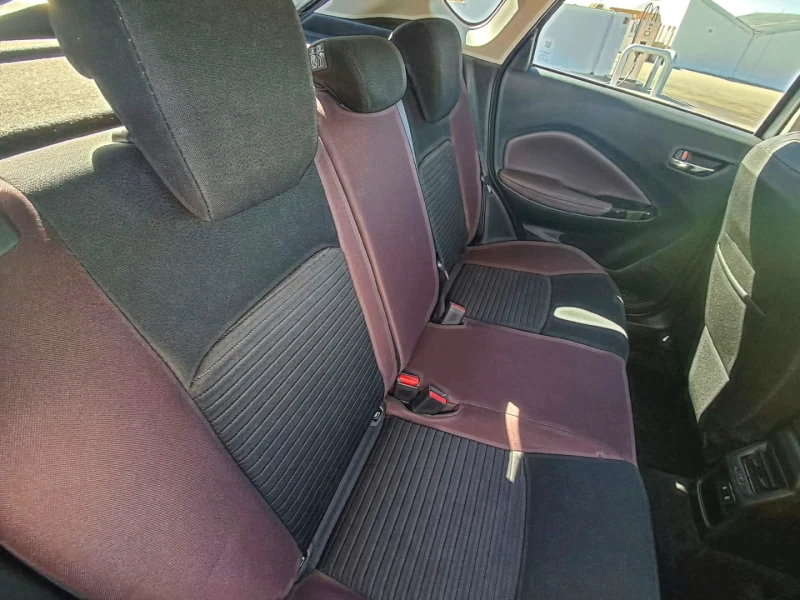 TOYOTA STARLET CROSS 15L XR MT