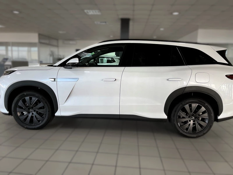 BYD ATTO 8 PREMIUM FWD AF-10