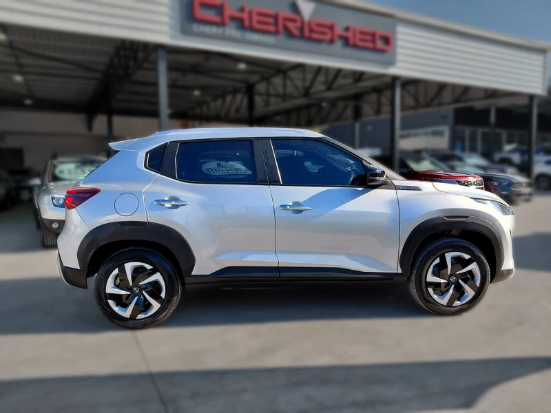 2025 Nissan Magnite 10 Visia