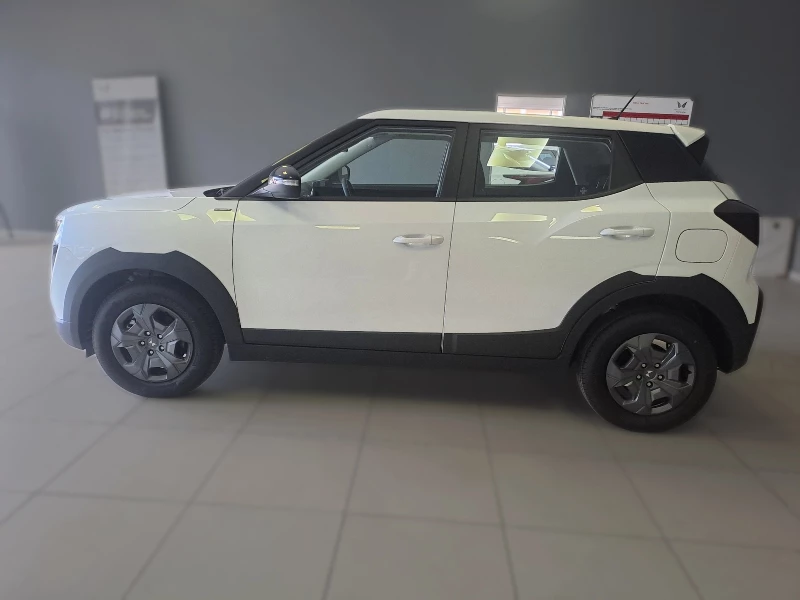 MAHINDRA XUV3X0 1.2T MX3 AT