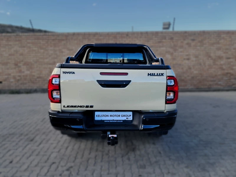 TOYOTA  HILUX DC 28 RB LGD55 6AT