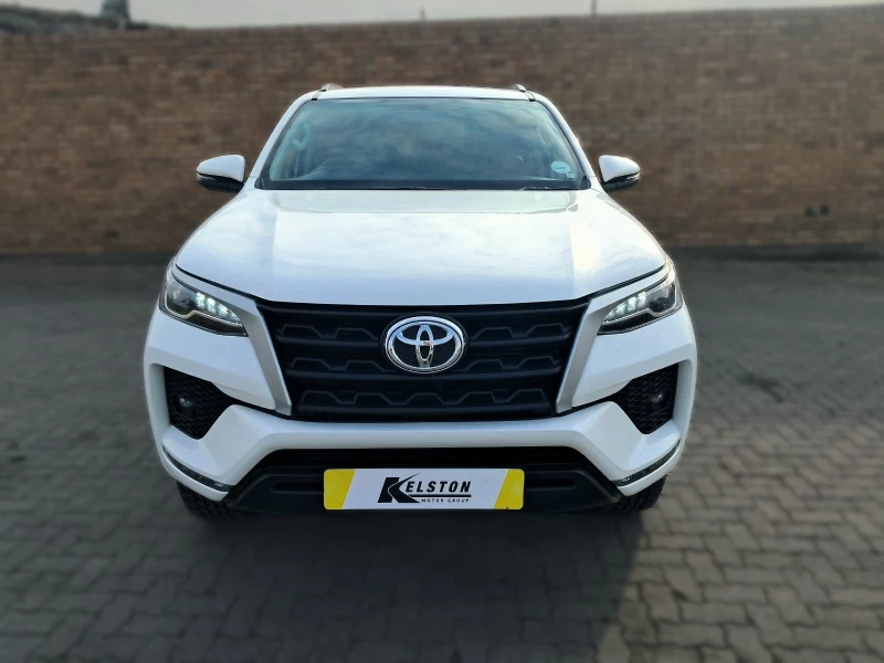 2022 Toyota Fortuner 2.4 Gd-6 Rb At