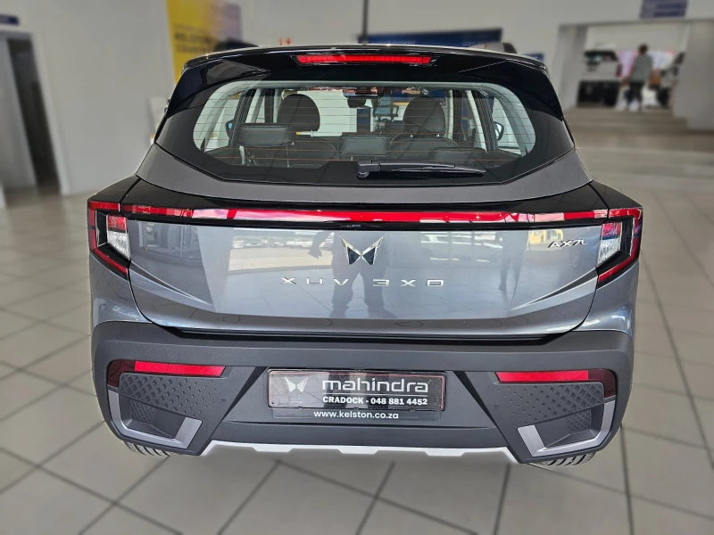 MAHINDRA XUV3X0 1.2T AX7L AT