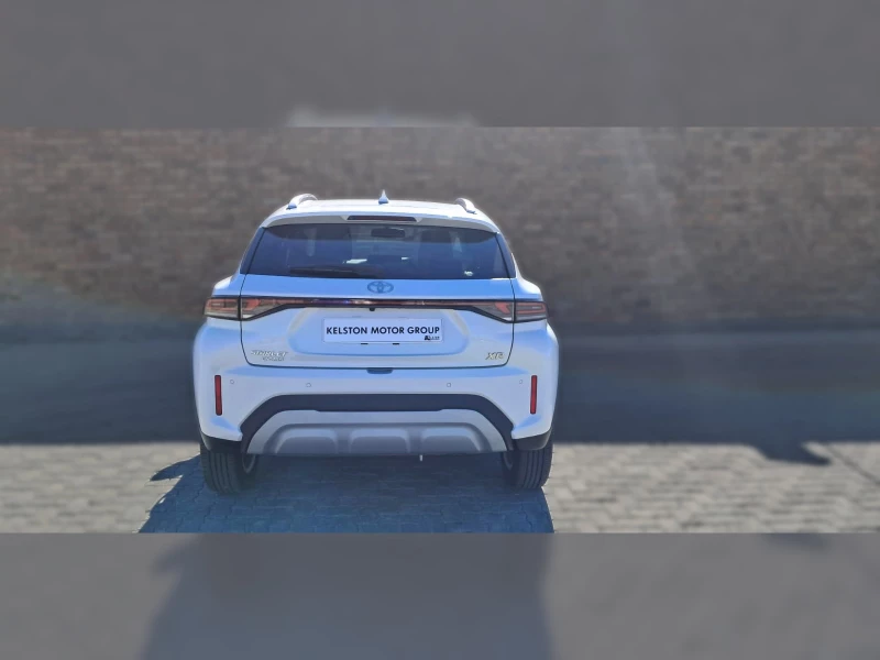 TOYOTA  STARLET CROSS 15L XR AT