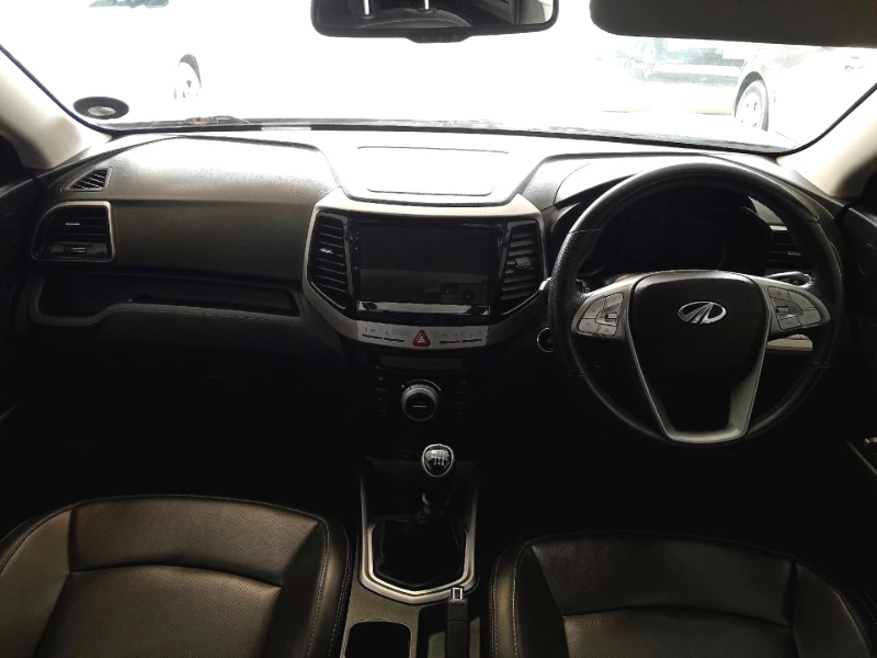 2022 Mahindra Xuv 300 W8 Diesel 1.5 Mt