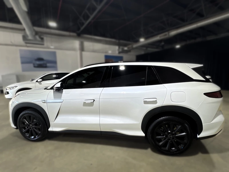 BYD ATTO 8 PERFORMANCE AWD CF-30