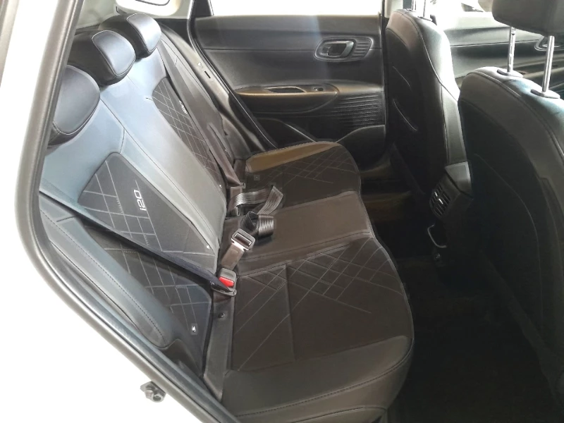 HYUNDAI I20 1.4 PREMIUM AT MY24