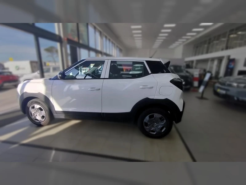 2026 Mahindra Xuv3x0 1.2t Mx2 Mt