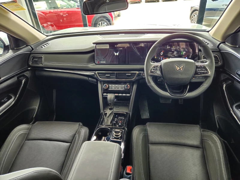 2026 Mahindra Xuv 700 2.0 6at Ax7l 7s