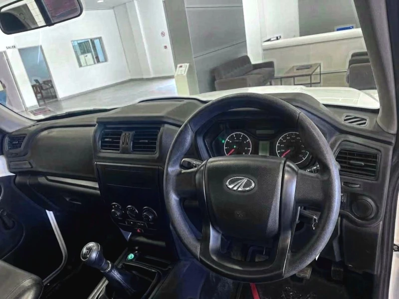 MAHINDRA PIK UP 2.2 MHAWK SC 4X4 S4 AIRCON MT