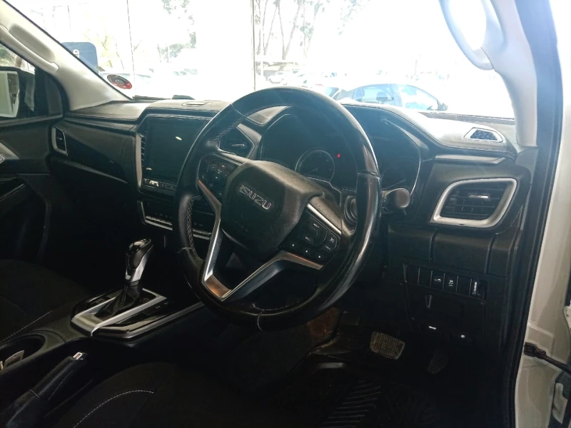 2023 Isuzu 3.0 Ddi E/cab Hr Lse A/t