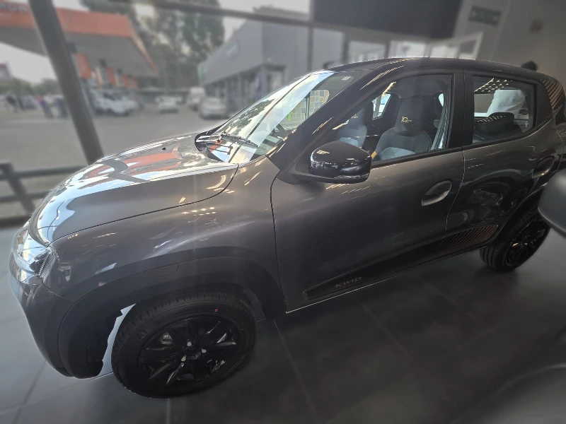 RENAULT KWID 1.0L LIMITED ED. 10-YR