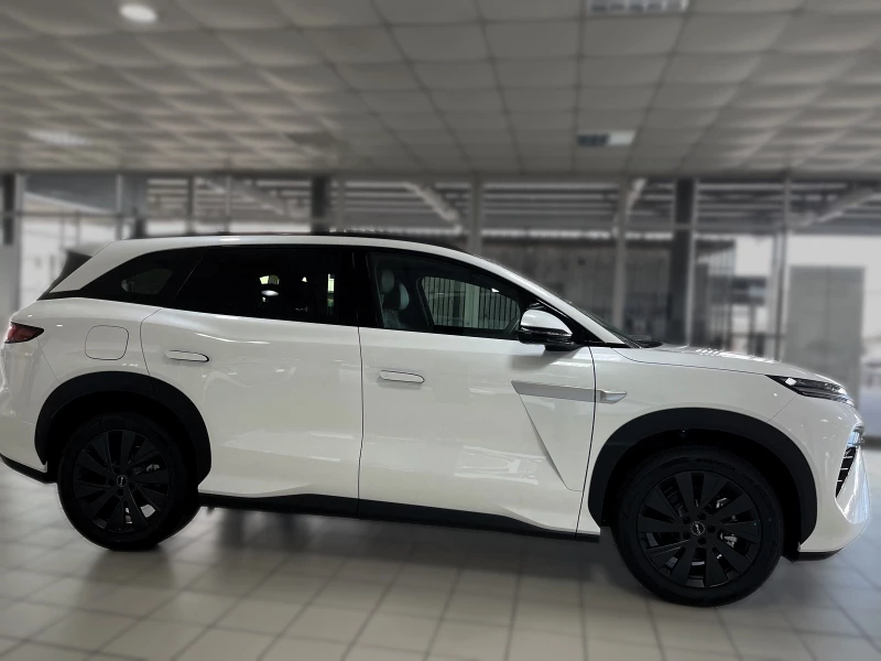 BYD ATTO 8 PREMIUM FWD AF-10