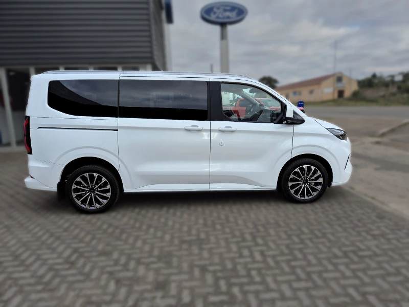 FORD TOURNEO CUSTOM 2.0L SWB TITANIUM X 8AT